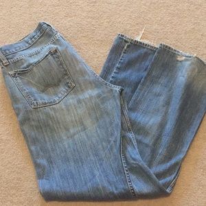 Men’s Distress American Eagle Jeans